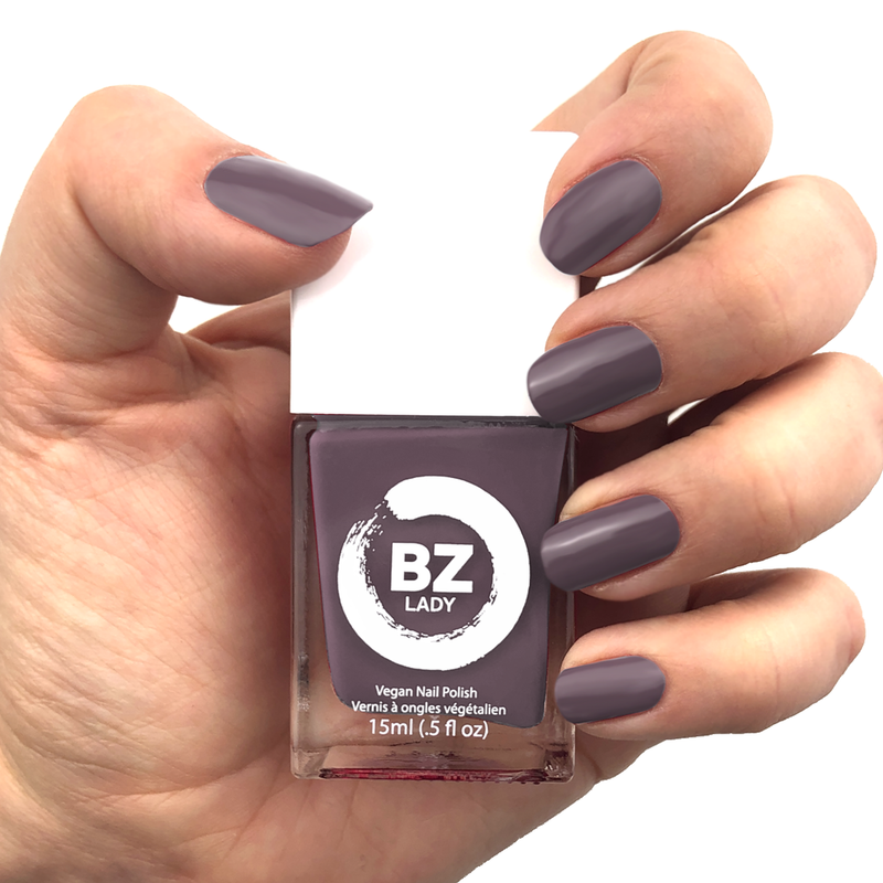 Vegan nail polish violet BZ Lady Milano